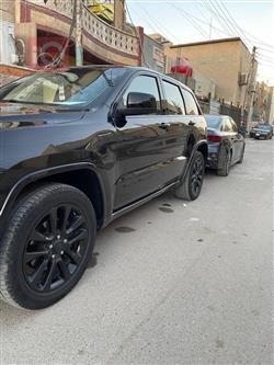 جیپ گراند شیرۆکی